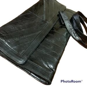 🌟HOST PICK 🌟💕Vintage Black Eel Skin Leather Clutch Purse
